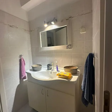 Owl's Nest Hébergement de vacances Agiassos